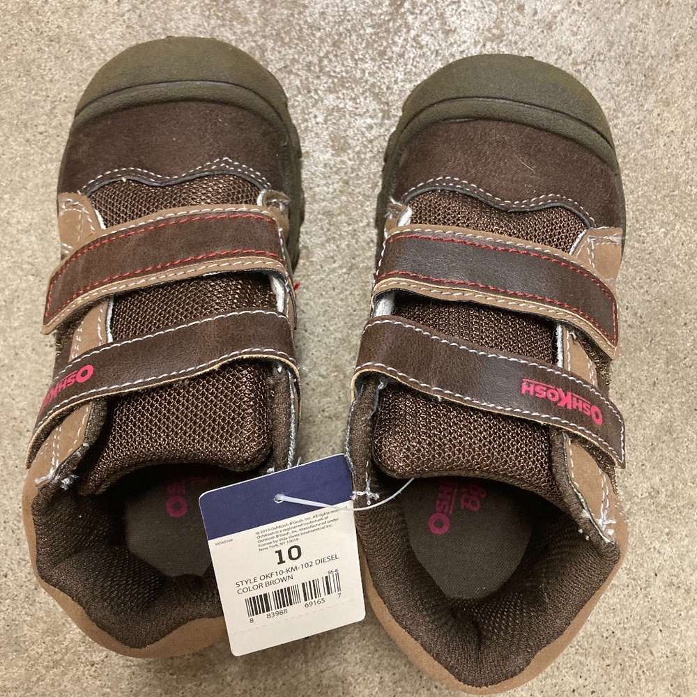 Boys shoes